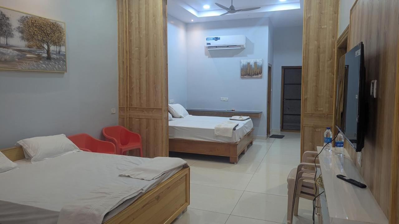 Yanam Resorts Exteriör bild