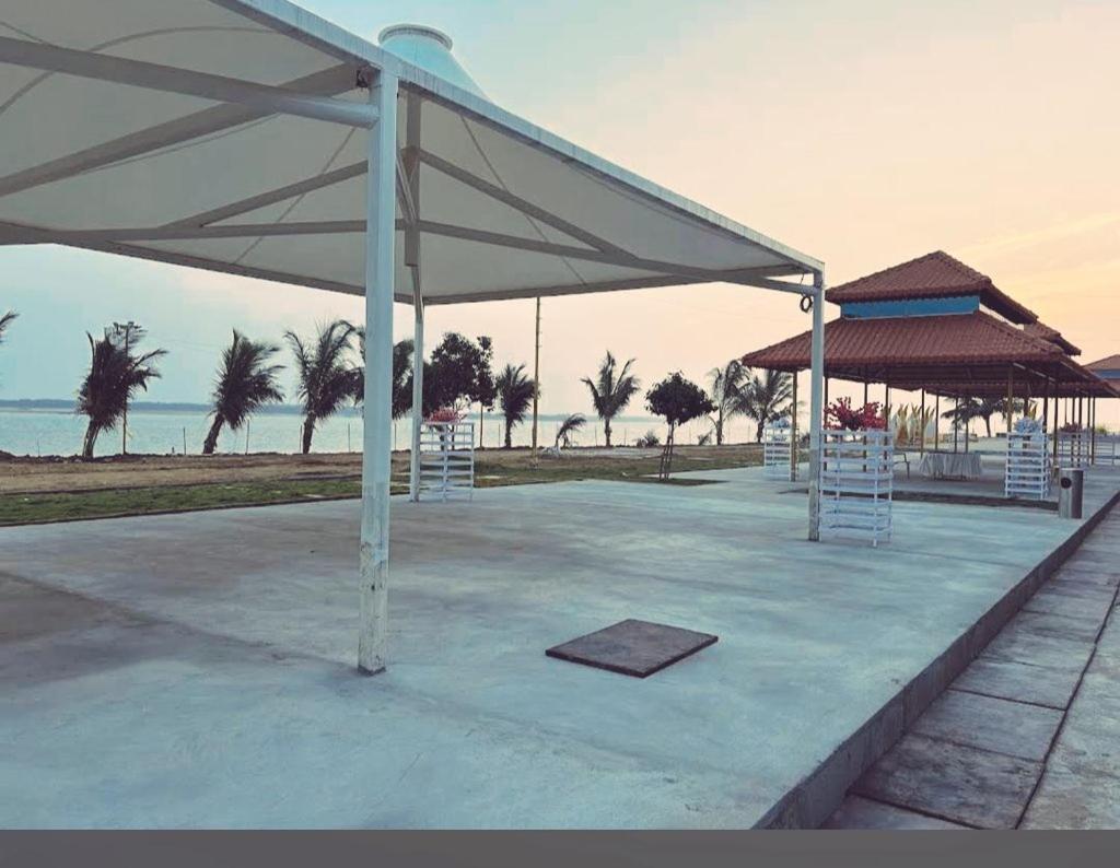 Yanam Resorts Exteriör bild
