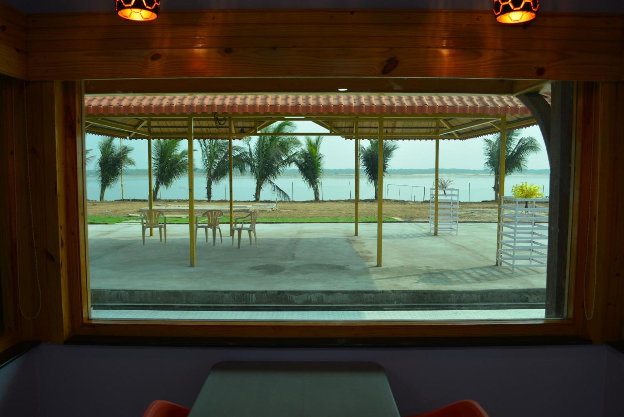 Yanam Resorts Exteriör bild