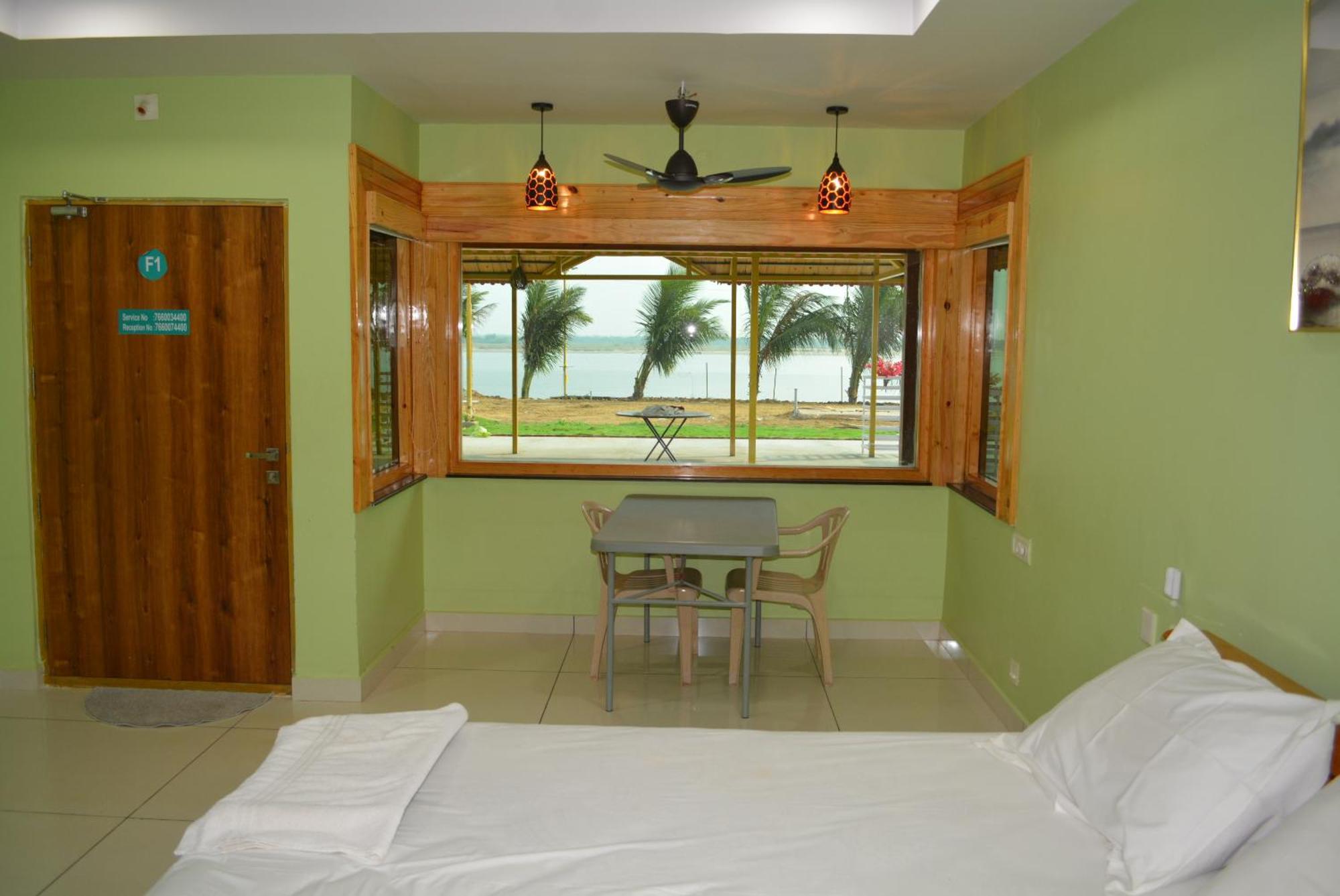 Yanam Resorts Exteriör bild