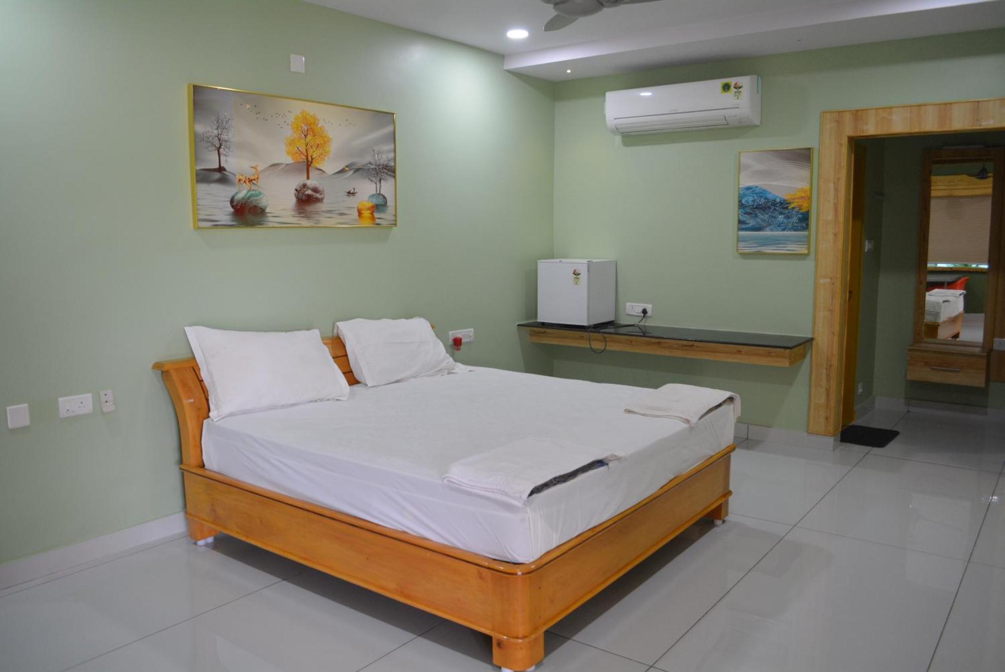 Yanam Resorts Exteriör bild
