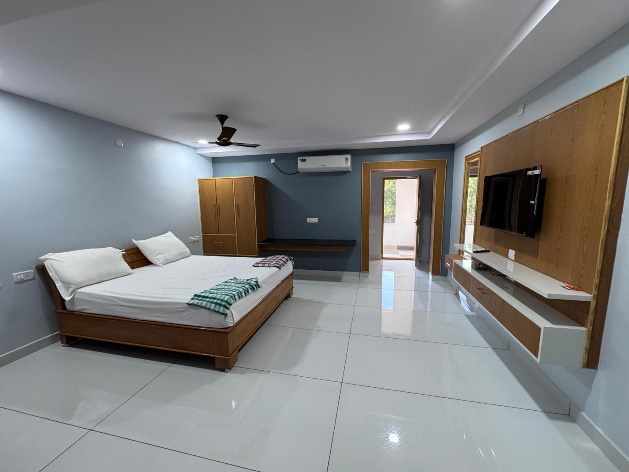Yanam Resorts Exteriör bild